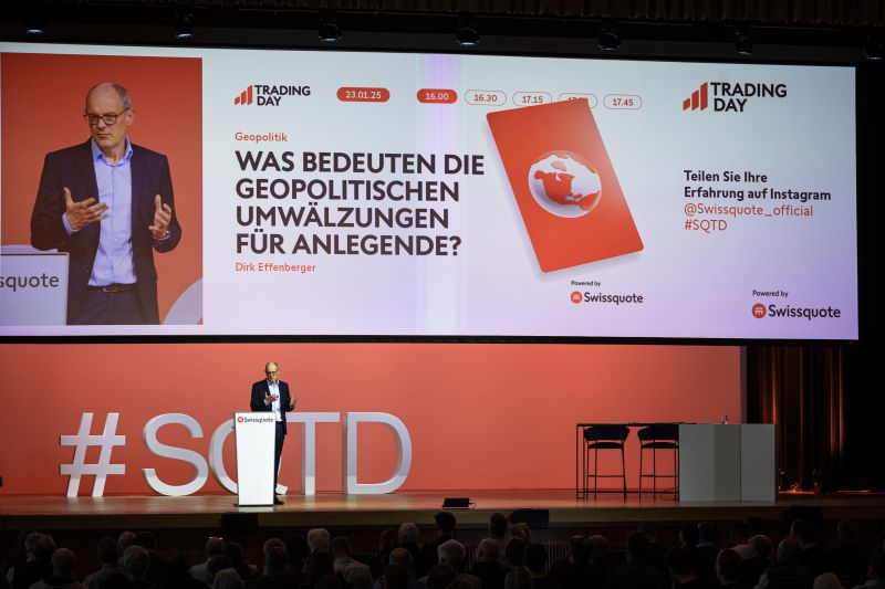 Dirk Effenberger presenta su conferencia en el Swissquote Trading Day de Zúrich, el 23 de enero de 2025.